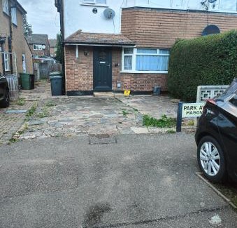 Bushey Apartment | Stunning maisonette available