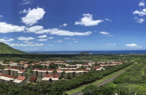 Makaha Condo | Stunning Makaha: Fabulous ocean view. Free parking, A/C and wifi. Sparkling pool