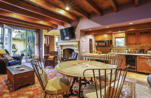 Central Malibu House | Stunning Malibu Oceanfront Estate w/2 Guesthouses, Pool, Tennis Court