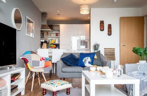 Liverpool Apartment | Stunning Mersey View Flat W Parking In Liverpool