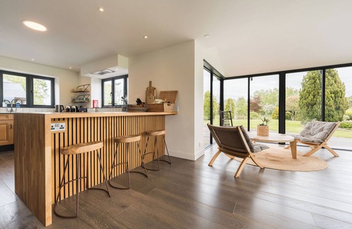Cyfronydd House | Stunning modern farmhouse retreat perched on a private hilltop in North Wales
