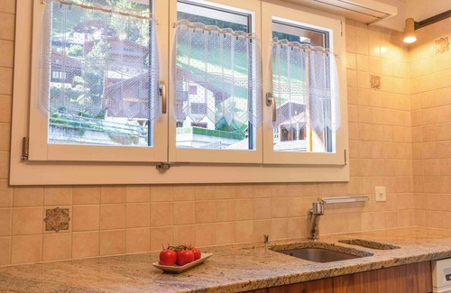 Adelboden Ski Chalet | Stunning Mountain Views the Heart of Adelboden w/Luxurious Steam Shower