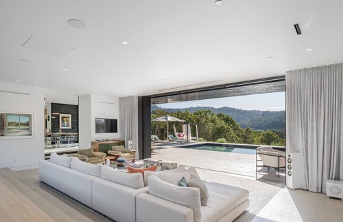 Calistoga Villa | Stunning natural setting just minutes from Calistoga, in the Napa Valley
