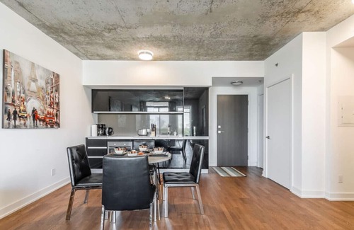 Parkdale Condo | Stunning New 1BR Suite in Trendy Queen West!