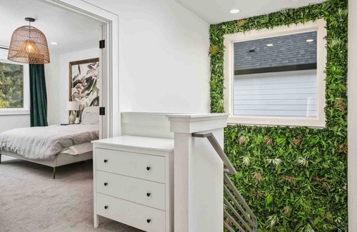 Rock Creek House | Stunning New Build w/ Huge Deck Overlooking Greenspace, Hot Tub, Pet Friendly, & Chef's Kitchen, BBQ