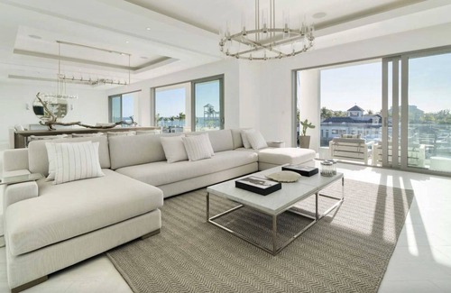 Palm Cay Condo | Stunning New Luxury Waterfront Condo, Palm Cay, The Bahamas