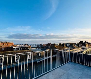 Southend-on-Sea Apartment | Stunning New Penthouse Apartment