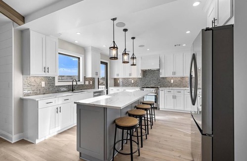 Ship Bottom House | STUNNING OCEAN BLOCK W/a POOL, NEW CONSTRUCTION!
