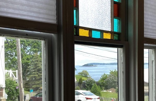 Eastport House | Stunning ocean views!