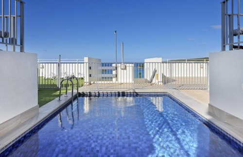 Manly Apartment | Stunning Ocean Views With Manly At Your Doorstep