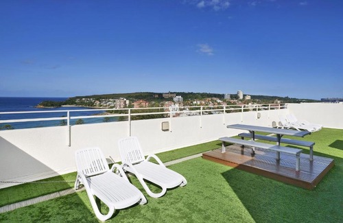 Manly Apartment | Stunning Ocean Views With Manly At Your Doorstep