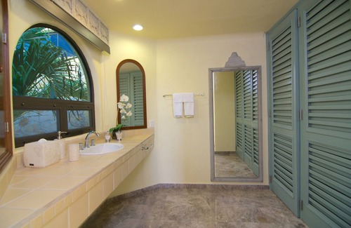 La Punta Villa | Stunning Oceanfront Estate w Private Chef + Walk To Beach✭✭✭✭
