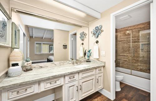 Balboa Peninsula House | Stunning Oceanfront Retreat in Newport Beach