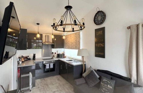 Bridlington Ski Chalet | Stunning One Bed Modern & Contemporary Chalet