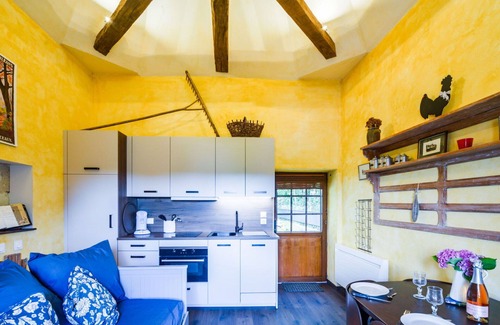 Chissay-en-Touraine House | Stunning private villa for 3 people with WIFI, TV, terrace, panoramic view and parking