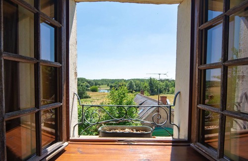 Chissay-en-Touraine House | Stunning private villa for 3 people with WIFI, TV, terrace, panoramic view and parking