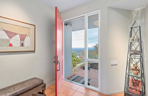 Riviera House | Stunning Panoramic Views From Contemporary Riviera Home!