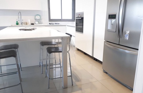 Eilat House | Stunning Penthouse with sea views and private heated pool