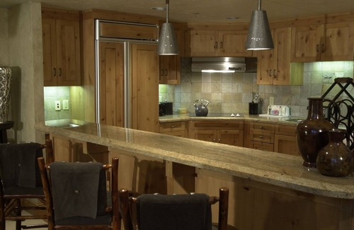 Park City Condo | Stunning penthouse with 3,600 sq. ft. of luxury! by RedAwning - Save 20% on 7+ Nights!