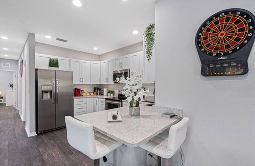 Ybor City Apartment | Stunning & Perfect Home Near Downtown Tampa & YBOR