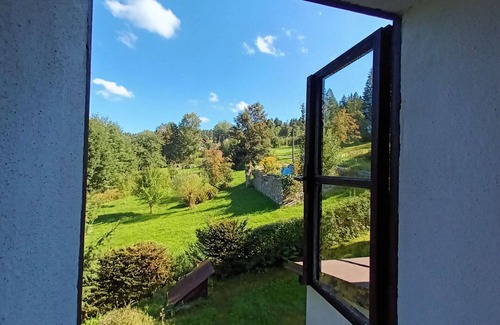 Smrzovka Villa | Stunning private villa for 12 guests with TV, pets allowed and parking
