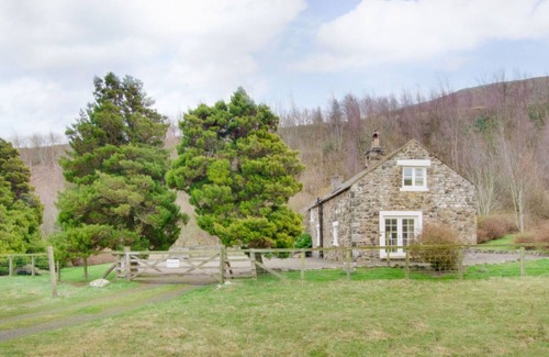 Wooler House | Stunning private villa for 4 people with WIFI, TV, pets allowed, panoramic view and parking
