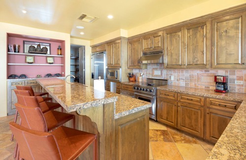 Sandy Beach Resort | STUNNING PREMIUM PENTHOUSE at Bella Sirena has PANORAMIC VIEWS. 4B/4.5B-12 ppl
