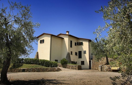 Massa e Cozzile Villa | Stunning private villa with A/C, private pool, WIFI, TV, patio, pets allowed and panoramic view