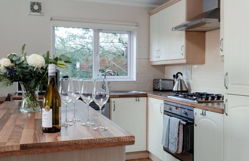 Boat of Garten House | Stunning private villa for 4 people with WIFI, TV, patio, panoramic view and parking