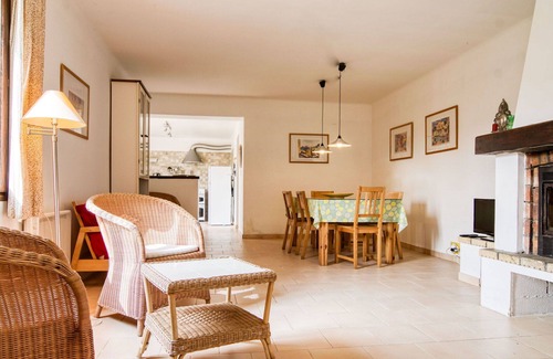 Chateaudouble House | Stunning private villa for 6 people with private pool, TV, patio and parking