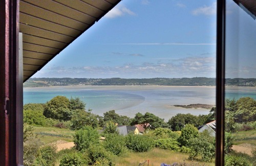 Cotes d'Armor House | Stunning private villa for 8 people with WIFI, TV, pets allowed and parking