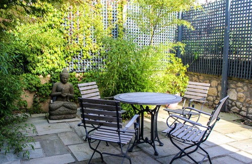Ranelagh House | Stunning Private Mews off Leeson Park