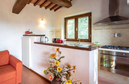 Roccastrada Villa | Stunning private villa with WIFI, private pool, TV, patio, pets allowed, panoramic view and park.