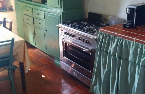 Monte San Savino Villa | Stunning private villa for 4 guests with WIFI, A/C, private pool and TV, close to Arezzo