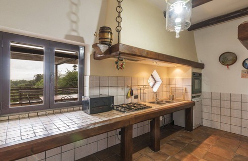 Casperia Villa | Stunning private villa for 6 people with WIFI, private pool, TV, terrace and pets allowed