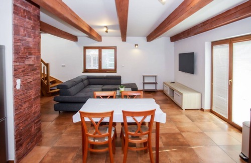 Zabovresky House | Stunning private villa for 4 people with WIFI, TV and terrace
