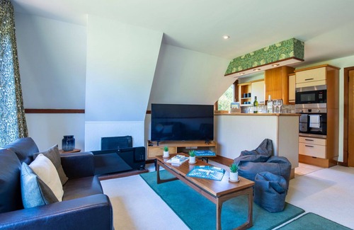South Laggan House | Stunning private villa for 4 people with WIFI, TV, terrace, pets allowed, panoramic view and par.