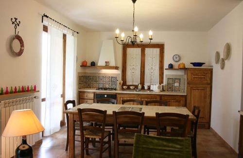 Lucignano Villa | Stunning private villa for 12 people with private pool, WIFI, TV and balcony