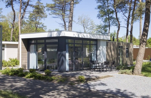 IJhorst House | Stunning private villa for 4 guests with pool, WIFI, TV and terrace