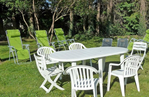Altillac House | Stunning private villa for 6 guests with WIFI, TV, terrace, pets allowed and panoramic view