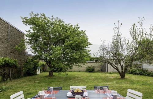 Pleherel-Plage-Vieux-Bourg House | Stunning private villa for 8 guests with WIFI, TV, terrace and parking