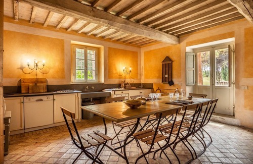 Camigliano Villa | Stunning private villa for 12 people with private pool, A/C, WIFI, TV and panoramic view