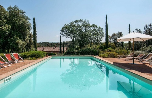Camigliano Villa | Stunning private villa for 12 people with private pool, A/C, WIFI, TV and panoramic view