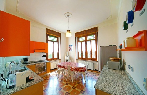 Sarezzano Villa | Stunning private villa with hot tub, WIFI, private pool, A/C, TV, terrace and pets allowed