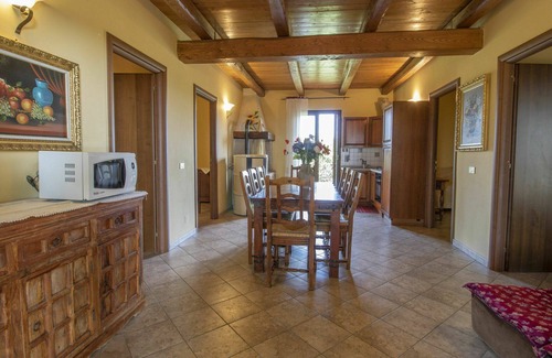 Corchiano Villa | Stunning private villa with private pool, WIFI, TV, terrace, pets allowed, panoramic view, parking