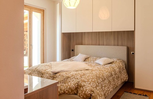 Vendrogno House | Stunning private villa for 9 guests with WIFI, terrace, pets allowed and parking