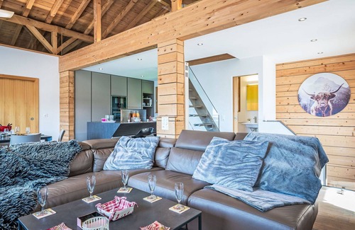Ovronnaz House | Stunning private villa for 8 people with WIFI, TV, terrace and panoramic view
