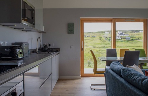 Milovaig House | Stunning private villa for 4 guests with WIFI, TV, terrace, panoramic view and parking