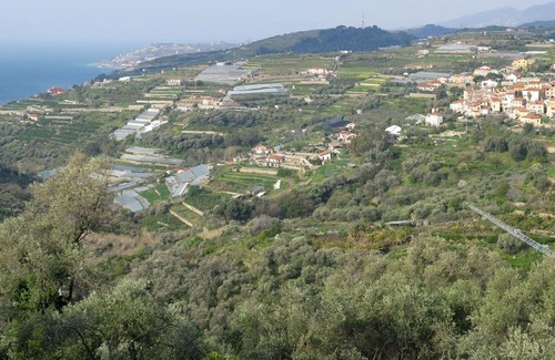 Terzorio House | Stunning private villa for 7 people with TV, terrace, pets allowed and panoramic view