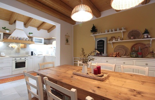 Noventa Padovana Villa | Stunning private villa for 7 people with A/C, WIFI and parking
